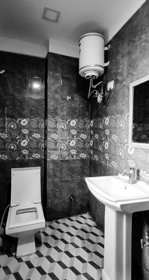 Hotel Ashok Palace - Mahipalpur Near Aerocity